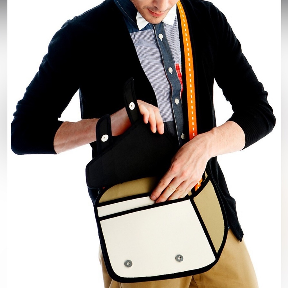 2D Comic Messenger Bag - Picture 2 of 8
